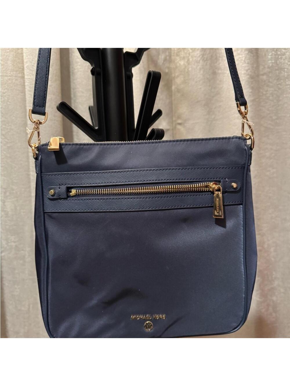 MICHAEL Michael Kors Jet Set Charm North South Crossbody - Picture 2 of 7